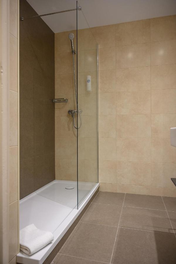 Beach Family Apartments سالو المظهر الخارجي الصورة